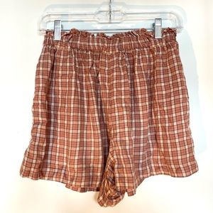 American Eagle High Waist Plaid Shorts (Size M)